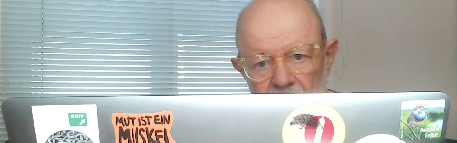 Otto Laptop 9 2026 V2 Panorama