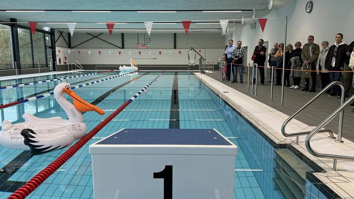 Innovative PVT Energietechnik im Arnsberger Schwimmbad