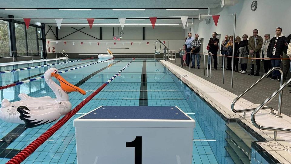 Innovative PVT Energietechnik im Arnsberger Schwimmbad